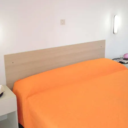 Luminous Flat With Balcony-beahost Apartment
