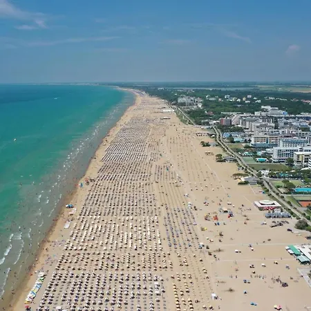 Luminous Flat With Balcony-beahost Bibione