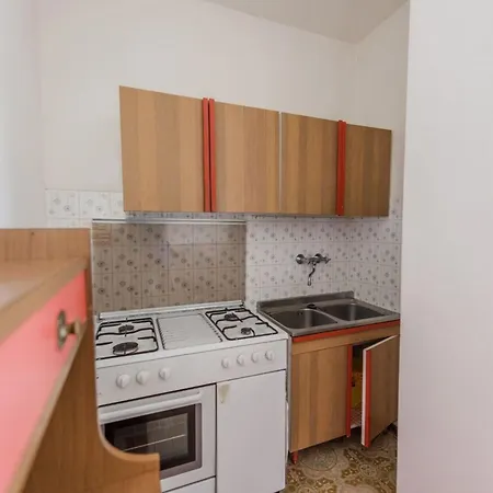 Lejlighed Luminous Flat With Balcony-beahost *